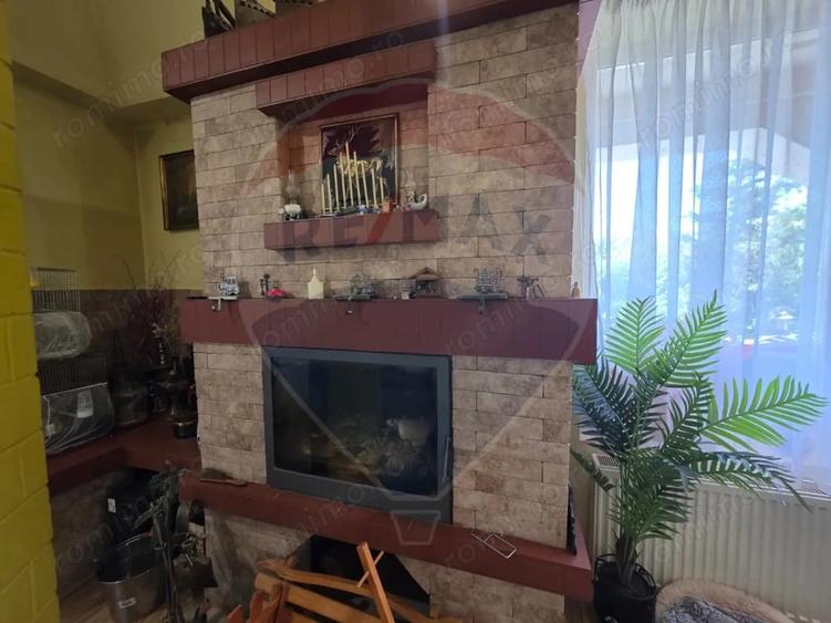Casă cu 3 camere cu Teren 4534 Mp în Sud