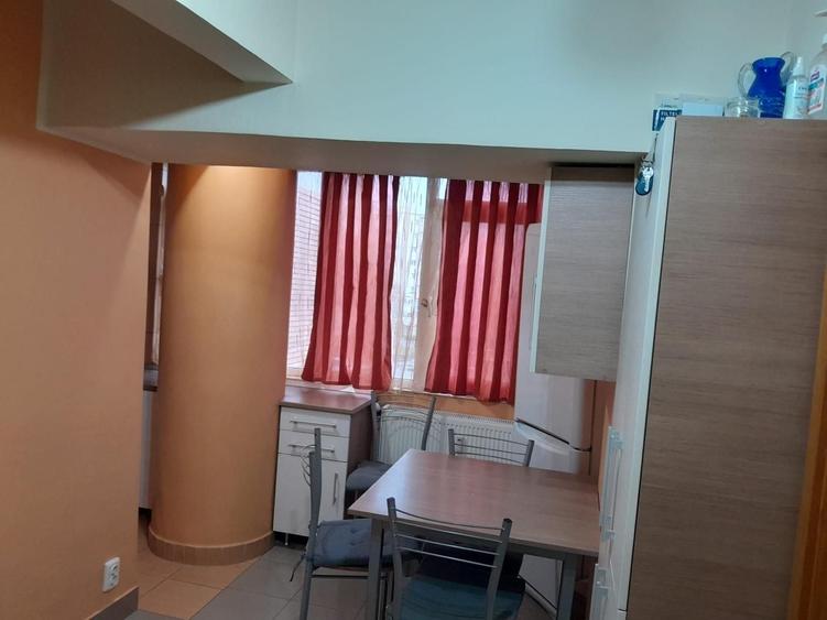 Garsonieră decomandată în Dosu Bricii