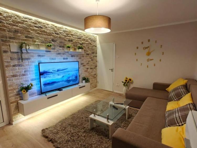 Zona Centrala- Garsoniera exclusivista - renovata cu designer - 2