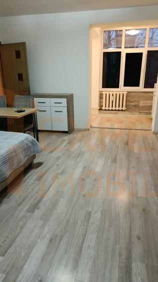 Garsoniera situata in zona FAR - 20