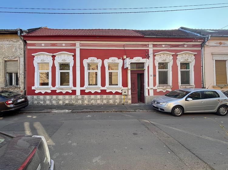 Apartament la casă ultracentral - 2 camere parțial mobilat - 1