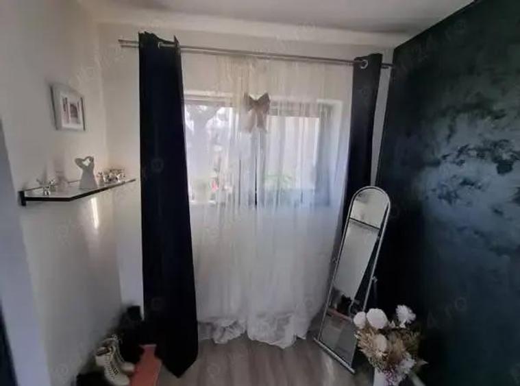 A 35 Proprietarul vinde casa amenajata ,mobilata ,utilata ,nou , Margineni Bacau, 90 mp cu teren - 15