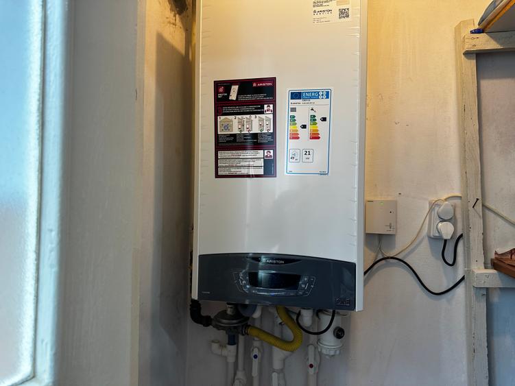 Vanzare 3 camere-Imobiliare MAXICONFORT - 6