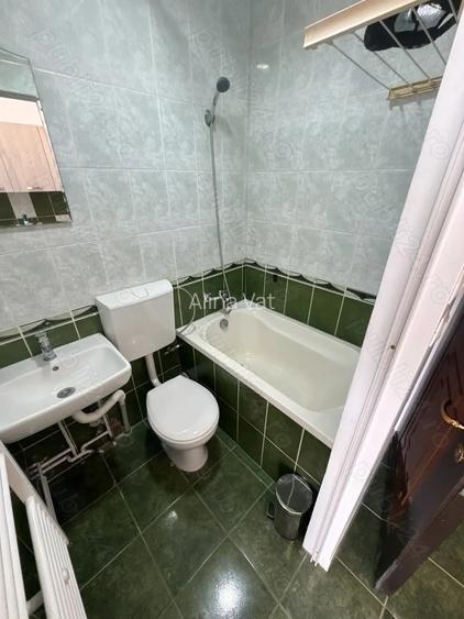 Proprietar inchiriez garsoniera in Zona Soarelui, centrala pe gaz proprie.