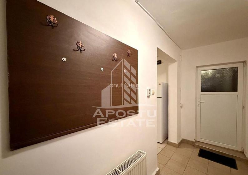 Apartament cu 1 camera, decomandat, zona Balcescu