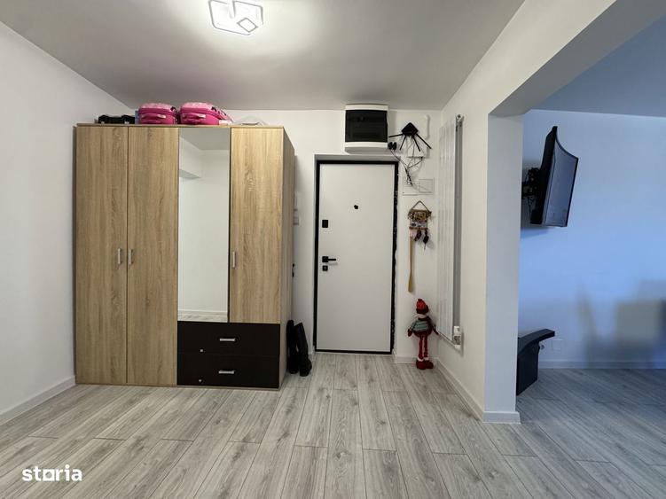 Apartament cu 3 camere decomandat în Nicolae Titulescu