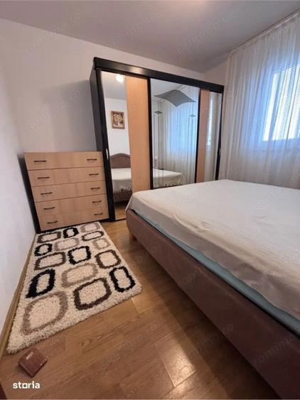 Apartament cu 3 camere semidecomandat, mobilat în Dristor