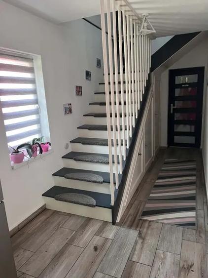 Casă cu 3 camere în Lunca de Jos