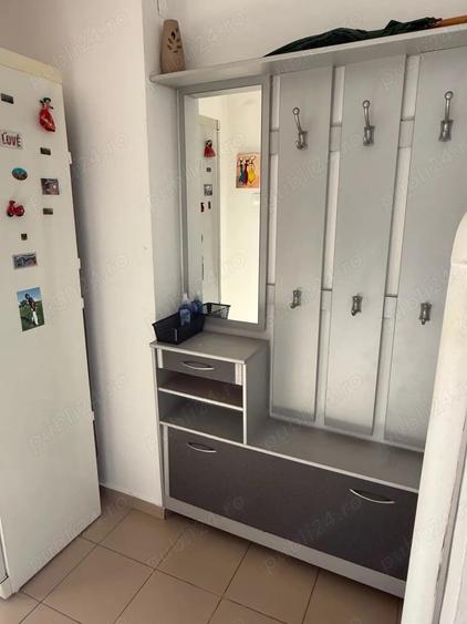 DE INCHIRIAT Apartament 2 camere, zona Plaza Romania Bd. Timi?oara Colegiul Grigore Moisil - 7