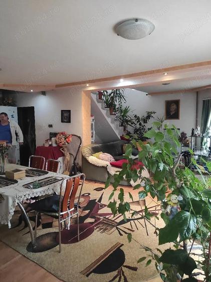 casa P + M, zona biserica din Ceangai - 3