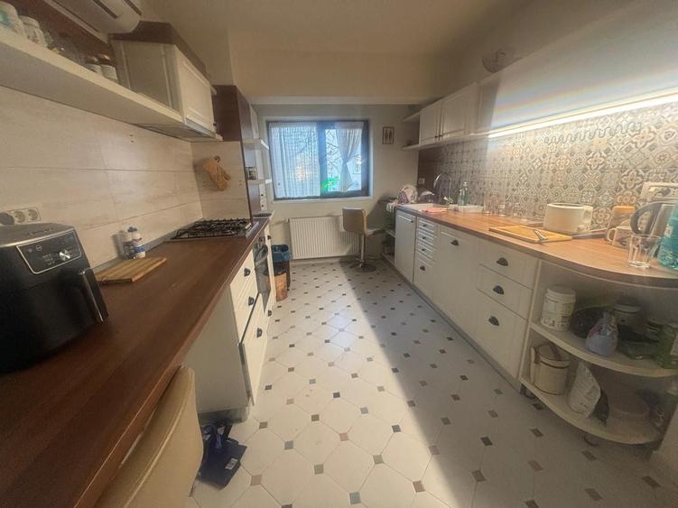 Casa cu 7 camere in zona Tatarasi - Ciurchi - 3