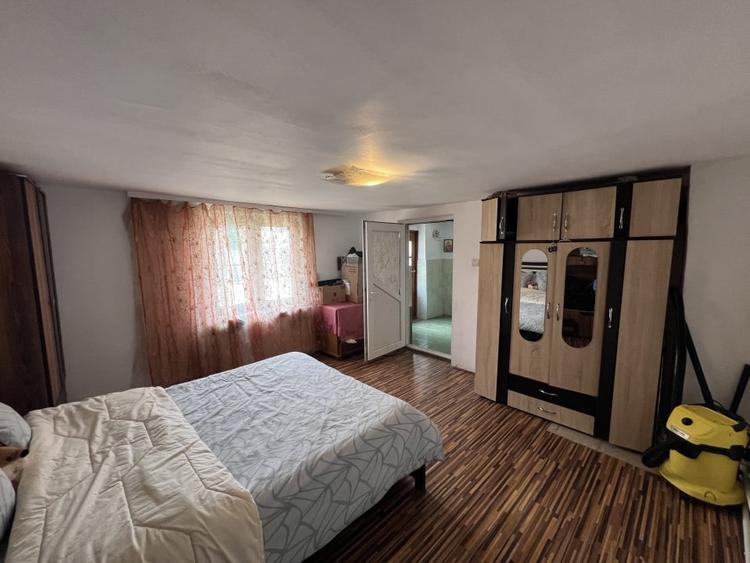 Casa 3 camere, Izvoare - 7