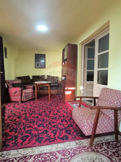 Casa saseasca 3 camere si 1400 mp teren in Brateiu - jud. Sibiu - 11