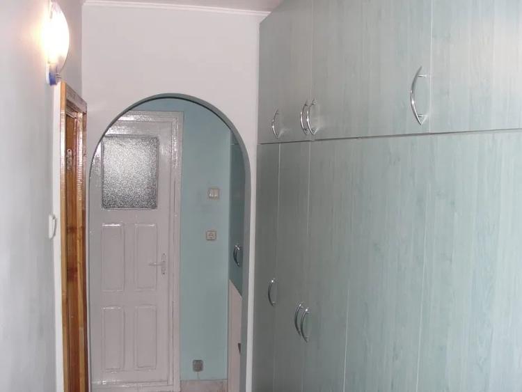 Etaj 2 Ap 3 Camere Decomandat 77mp zona Nicolina - 3