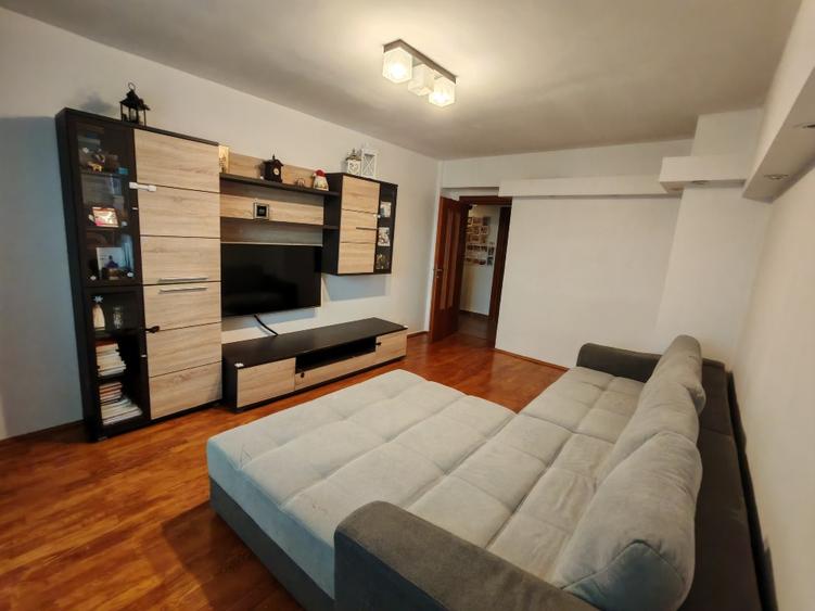 Apartament 2 camere decomandat - zona Democratiei - 6