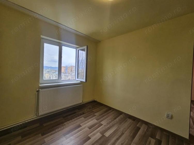 Apartament 2 camere, renovat, zona Liceul Traian - 10