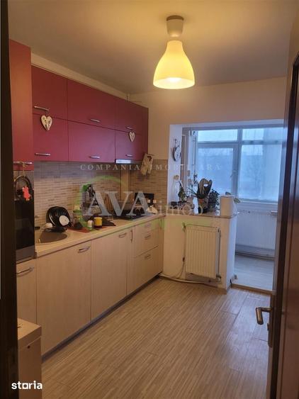 Apartament cu 3 camere decomandat în Central