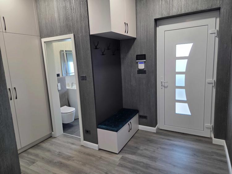 Casă cu 3 camere în Moșnița Nouă