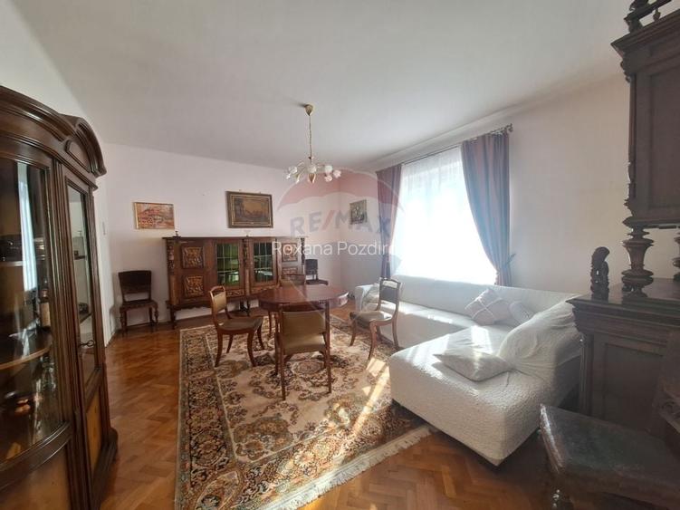 Apartament cu 4 camere de inchiriat in zona Ultracentral