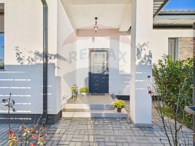 Vilă de vânzare cu 4 camere, frumos mobilata si 500mp teren, Corbeanca - 24