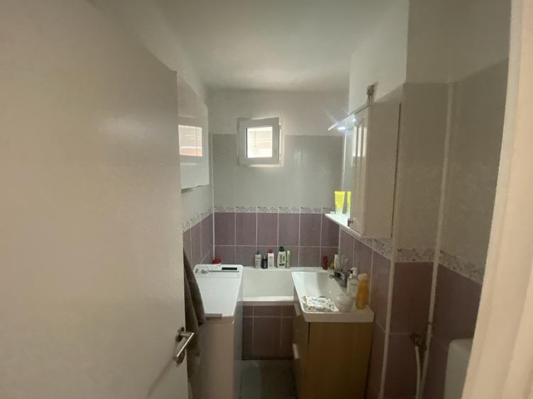 Apartament cu 2 camere semidecomandat în Titan
