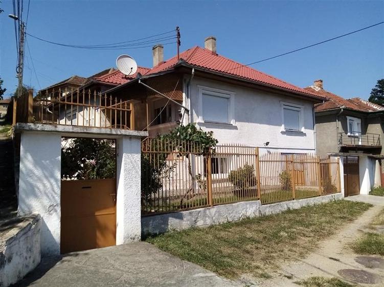 Casa buna caramida arsa ! - 1