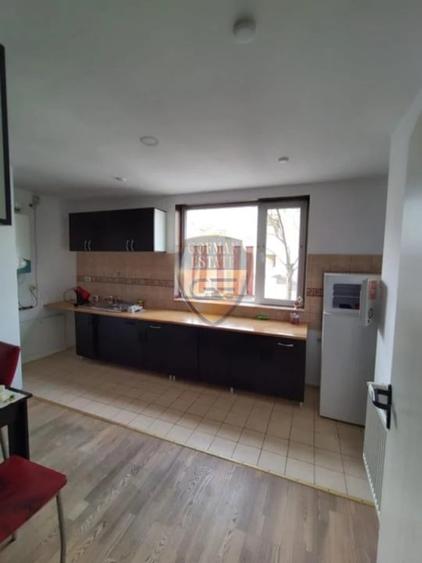 3 Camere, Faleza Nord, etaj 2/3 in Vila - 3