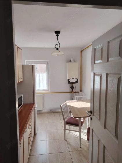 Apartement renovat, mobilat si utilat - 3 camere, 3 balcoane, 2 bai 96m in zona Lunca-Politie - 2