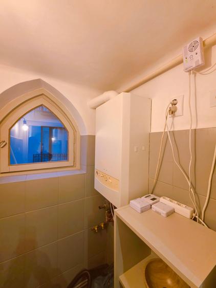 Garsoniera Pache - str. Kiritescu, et 1/3, balcon, supr. 31 mp, centrala proprie - 15