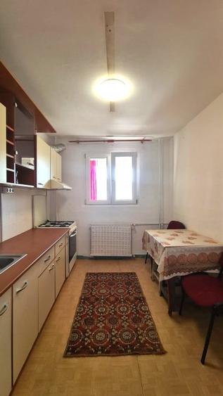 Apartament cu 3 camere decomandat în Rahova - 9