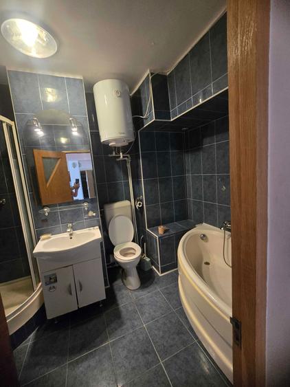 Proprietar inchiriez 4 camere Mosilor - 7