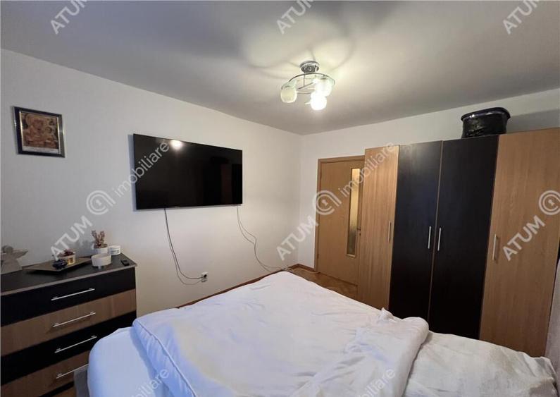 Apartament de 2 camere cu balcon si pivnita zona Vasile Aron - 6