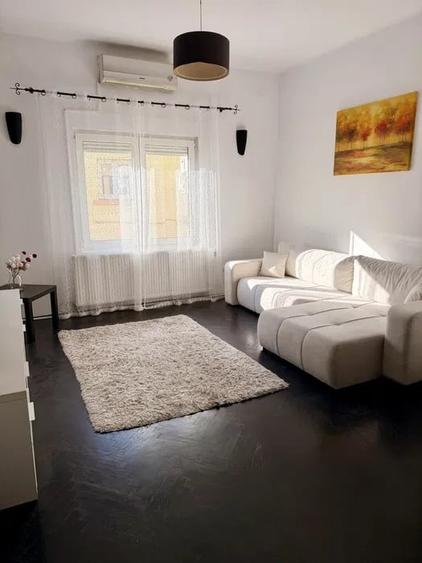 Apartament de 2 camere in vila, centrala, parcare inclusa - Parcul Carol - 1