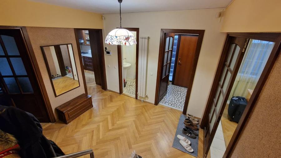 Vila singur curte - 3