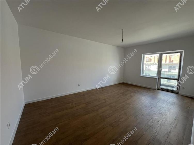 Apartament cu 2 camere decomandate si balcon zona Doamna Stanca - 1