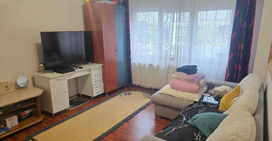Vand apartament cu 3 camere decomandat in Deva, Eminescu (Profi),et 1 - 3