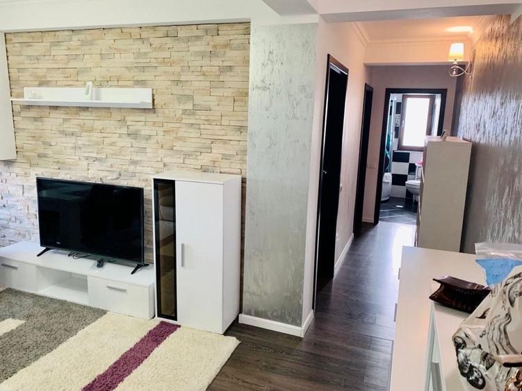 3 Camere de Inchiriat - 9