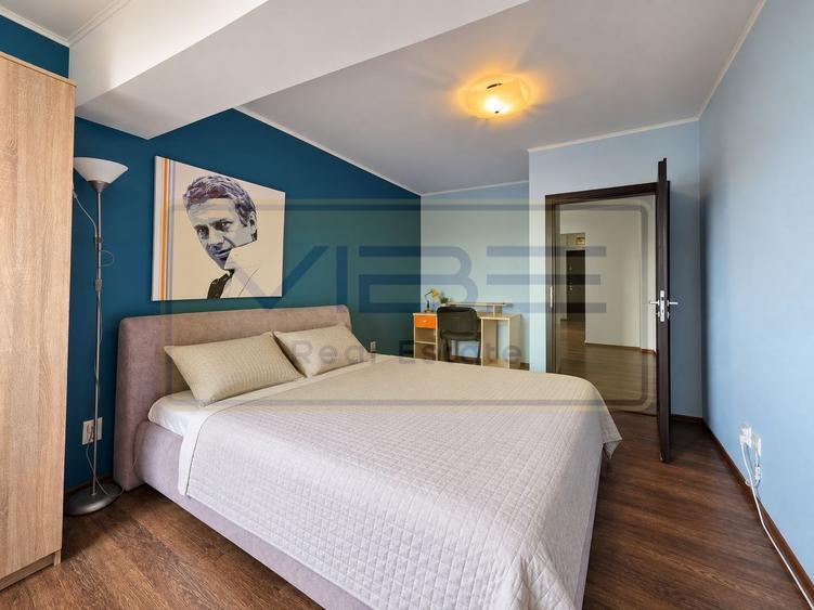 Apartament cu 4 camere decomandat, mobilat în Central