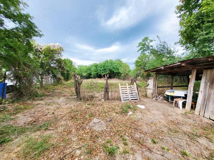 *PROPRIETAR*Casa Batraneasca*Toate Utilitatile*Com. Plopu*Sat Plopu*PH* - 8