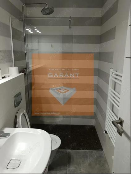 Inchiriez apartament 3 camere lux, Pitesti, zona centrala, prima inchiriere. Garaj - 7
