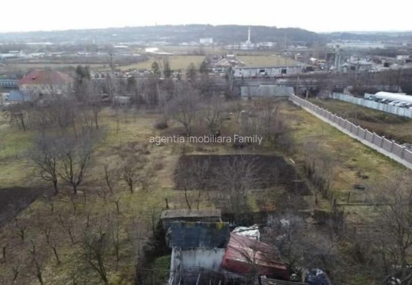 Teren / Casa Batraneasca Zona Burdujeni Teren / Casa Batraneasca Zona Burdujeni