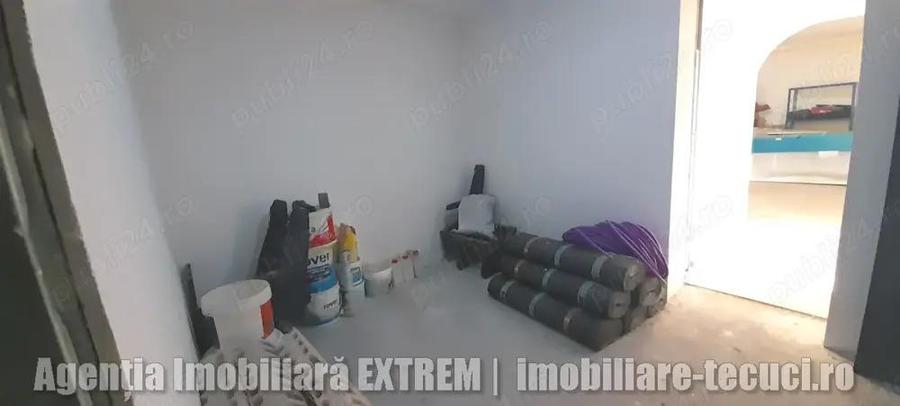Casa cu 5 camere ?i 814mp teren, pe strada Salcamului din Tecuci - 8