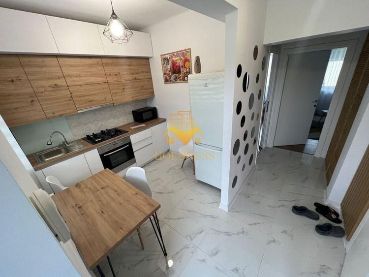 Apartament cu 2 camere decomandat, mobilat în Central