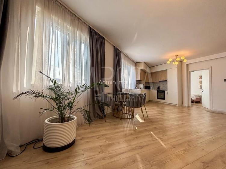 Apartament 3 camere de inchiriat in Floresti