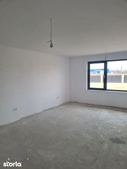 Casa parter, constructie solida, teren generos Carcea, zona Metro - 11