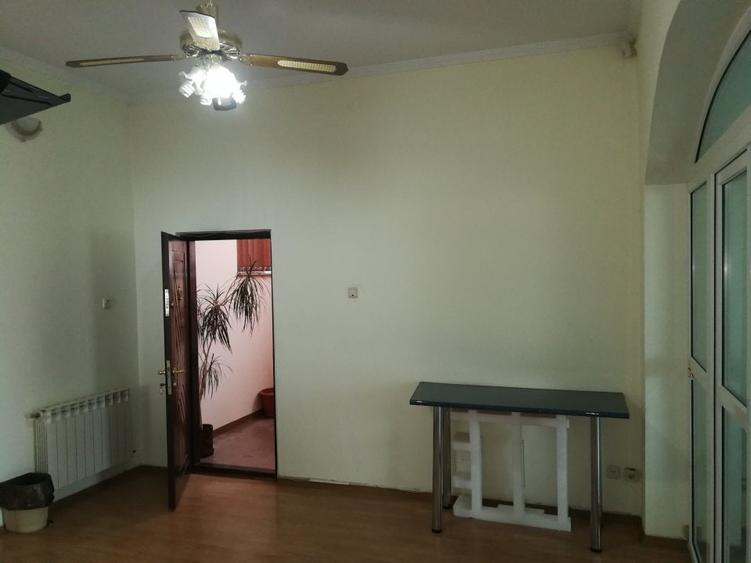 MOSILOR - int. Traian  vila 400 mp pretabila clinica, birouri - 14