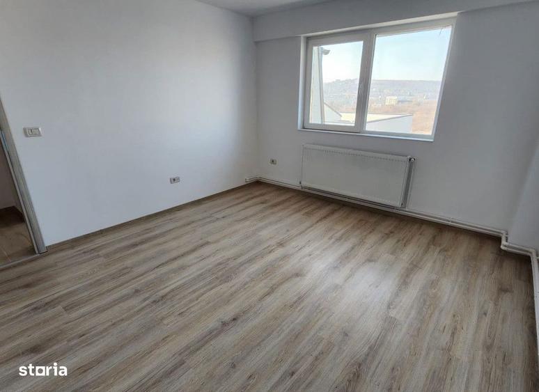 Bucium-zona Lidl, 2 camere decomandat,intabulat,et.3 cu pod Cod:150717 - 5