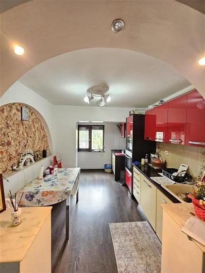 IN EXVLUSIVITATE APARTAMENT 2 CAMERE PARTER DE VANZARE IN ONESTI - 9