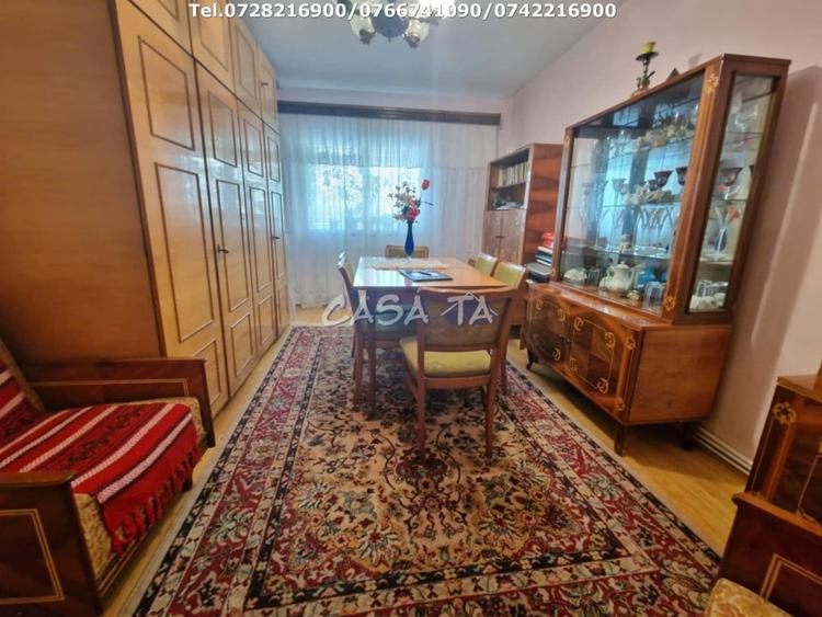 Apartament 4 camere, situat in Targu Jiu, Str. 22 Decembrie 1989 - 4