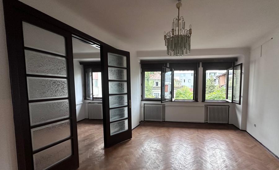 Apartament în vila interbelică U2 - 1